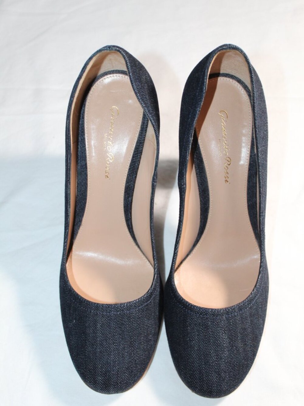 Gianvito Rossi Dark Blue Denim Block Heel Pumps 39.5